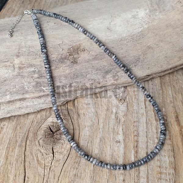 Nhrdelnk choker rondelky 4x2mm larvikit